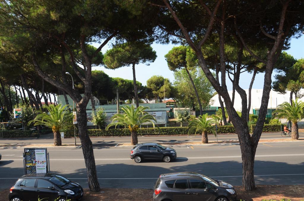 Vila Casa Lia Marina Di Carrara Exteriér fotografie