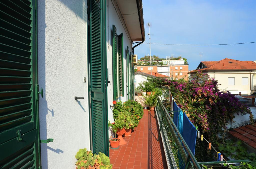 Vila Casa Lia Marina Di Carrara Exteriér fotografie